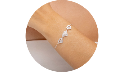 pulseira elo portugues com coracoes prata