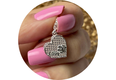 berloque 3d coracao pendurado com pata